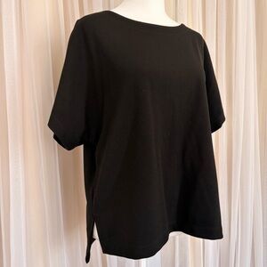 Max Studio Classic Black Short Sleeve Top